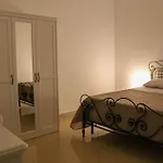 Almameda House * Nápoly