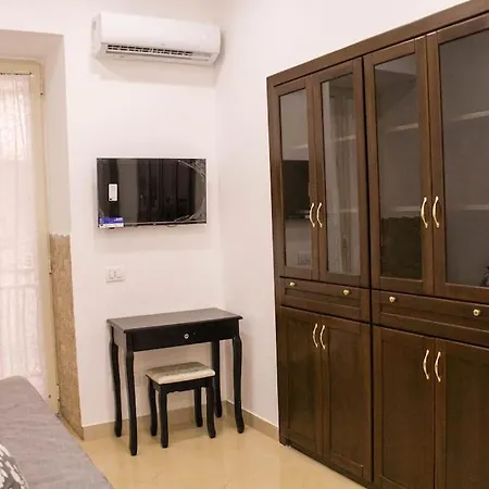 Almameda House *