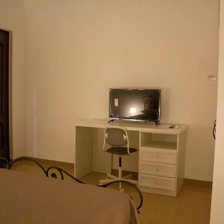 Almameda House * Neapel